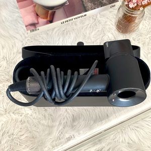 DYSON SUPERSONIC HAIR DRYER - CASE INCLUDED